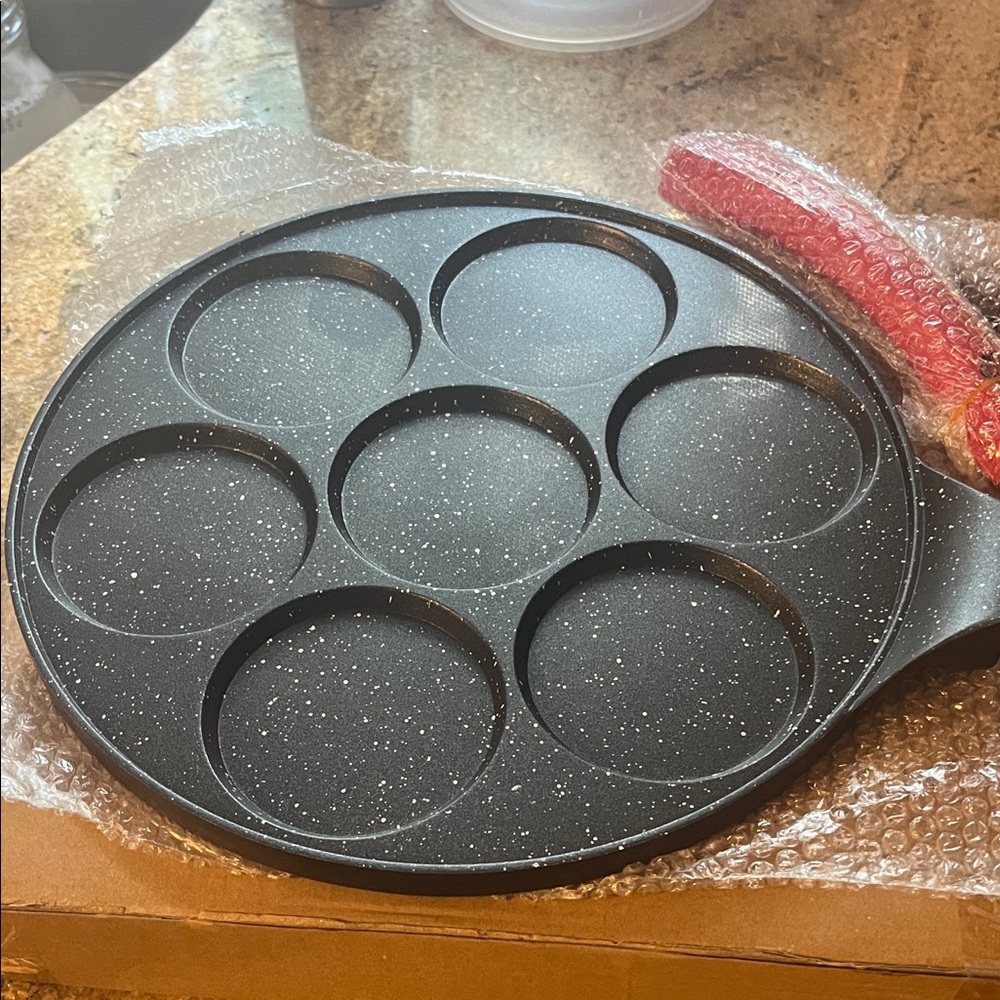 Non-Stick Black Pancake Pan with Speckled Design